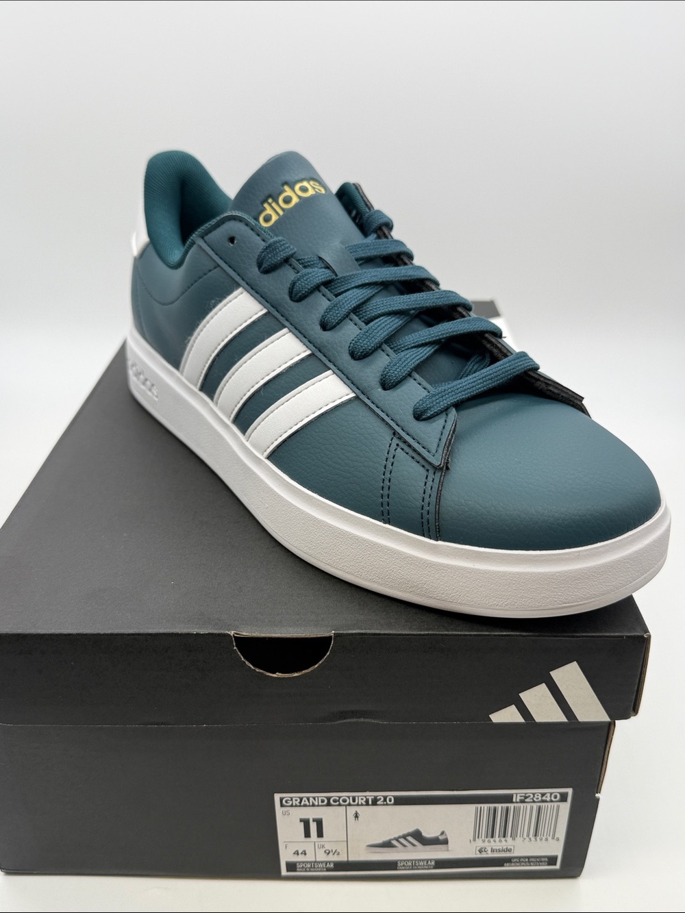 adidas Women’s Sneakers in Teal and White with Gold Logo